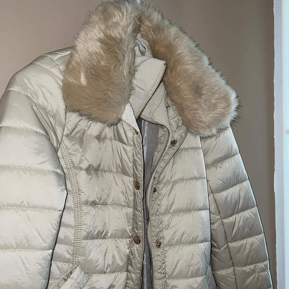 SUPER CUTE FUZZY WINTER JACKET!